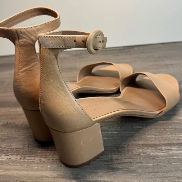 Bernardo Belinda Tan Block Heel Sandals with Ankle Strap size 8.5 $198 - Picture 6 of 11